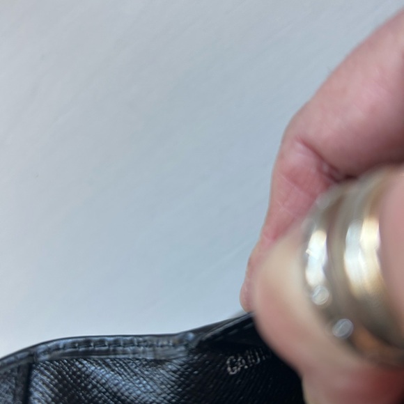 Louis Vuitton Epi Agenda Cover - Picture 6 of 8